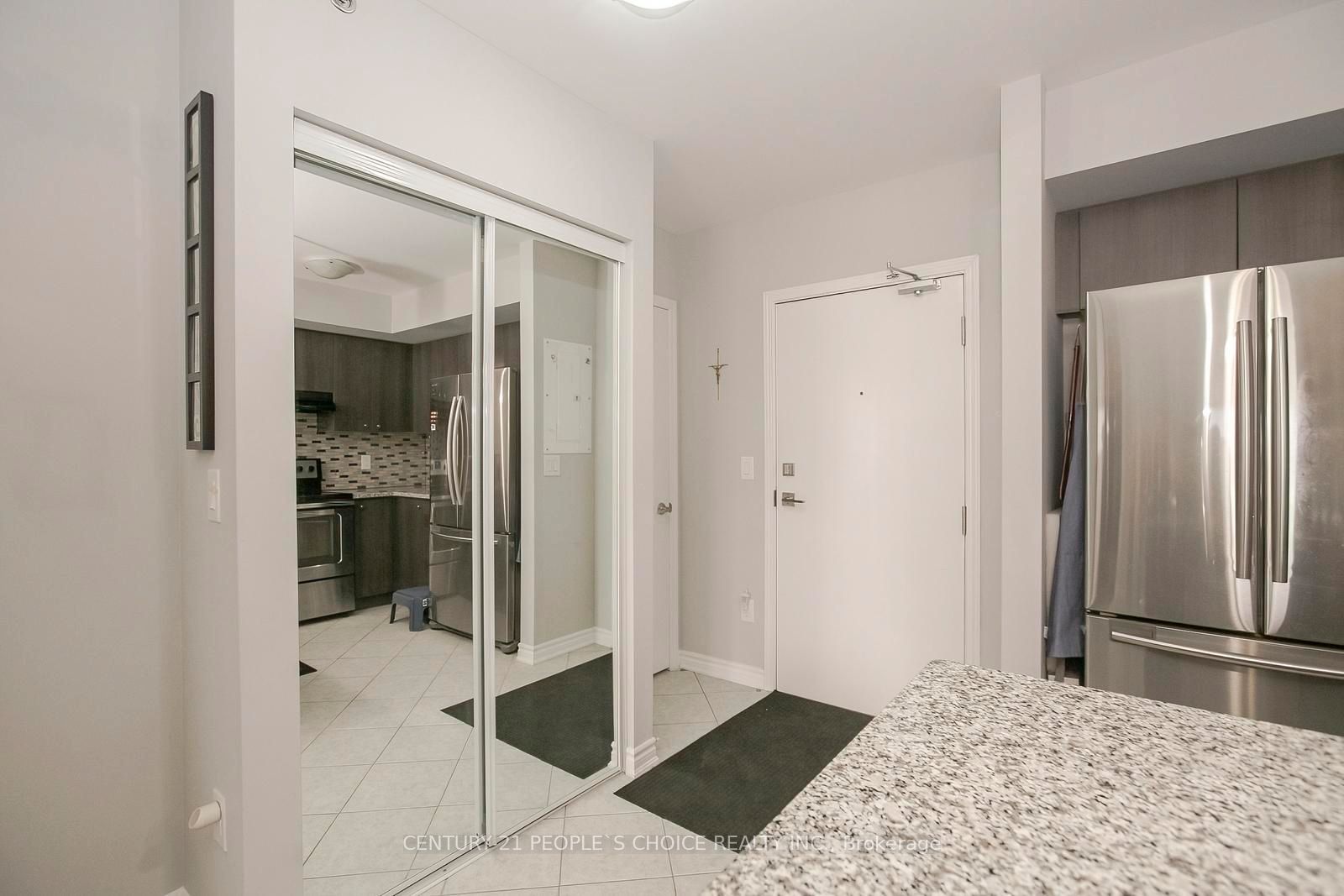 60 Baycliffe Crescent 402 Property Photo 12