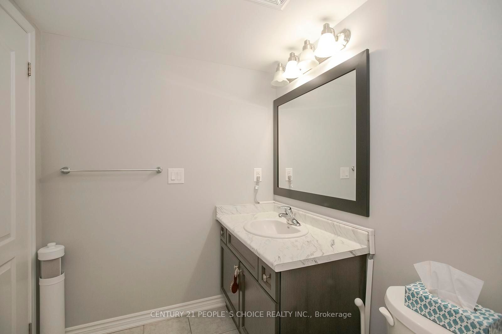 60 Baycliffe Crescent 402 Property Photo 19