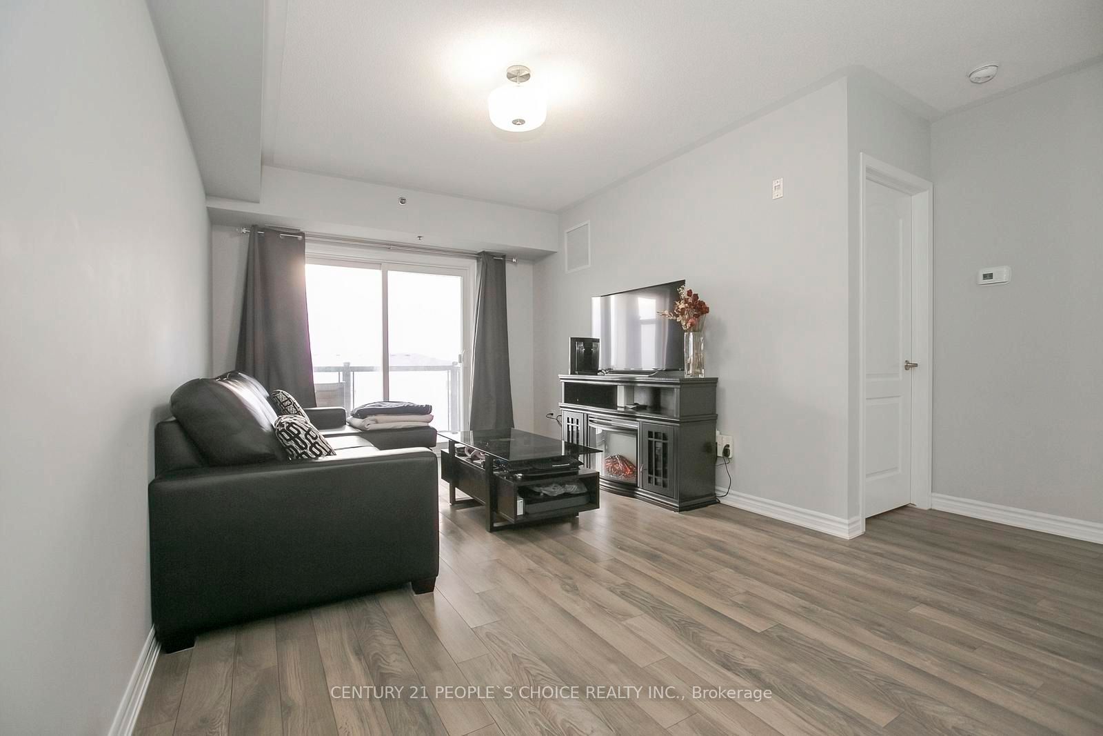 60 Baycliffe Crescent 402 Property Photo 22
