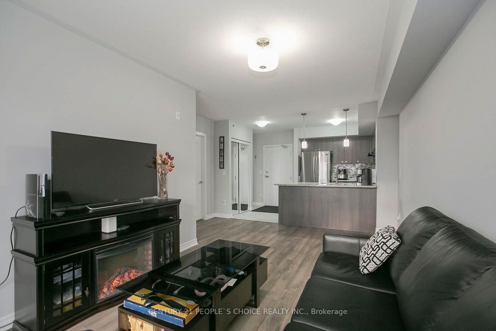 60 Baycliffe Crescent 402 Property Photo 24
