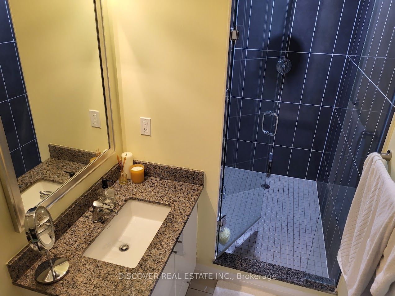55 Eglinton Avenue W 2402 Property Photo 6