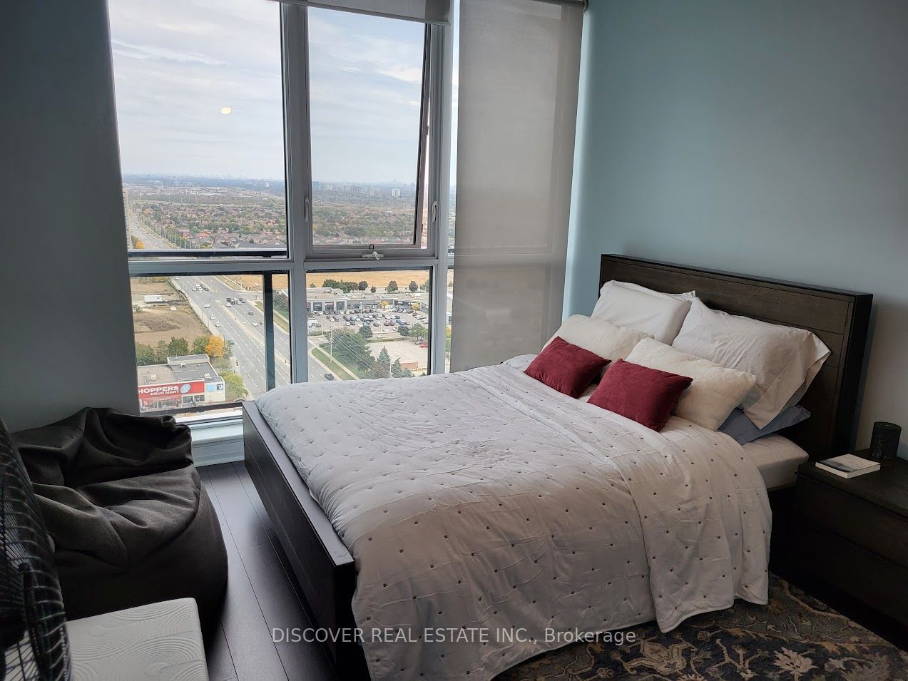 55 Eglinton Avenue W 2402 Property Photo 11