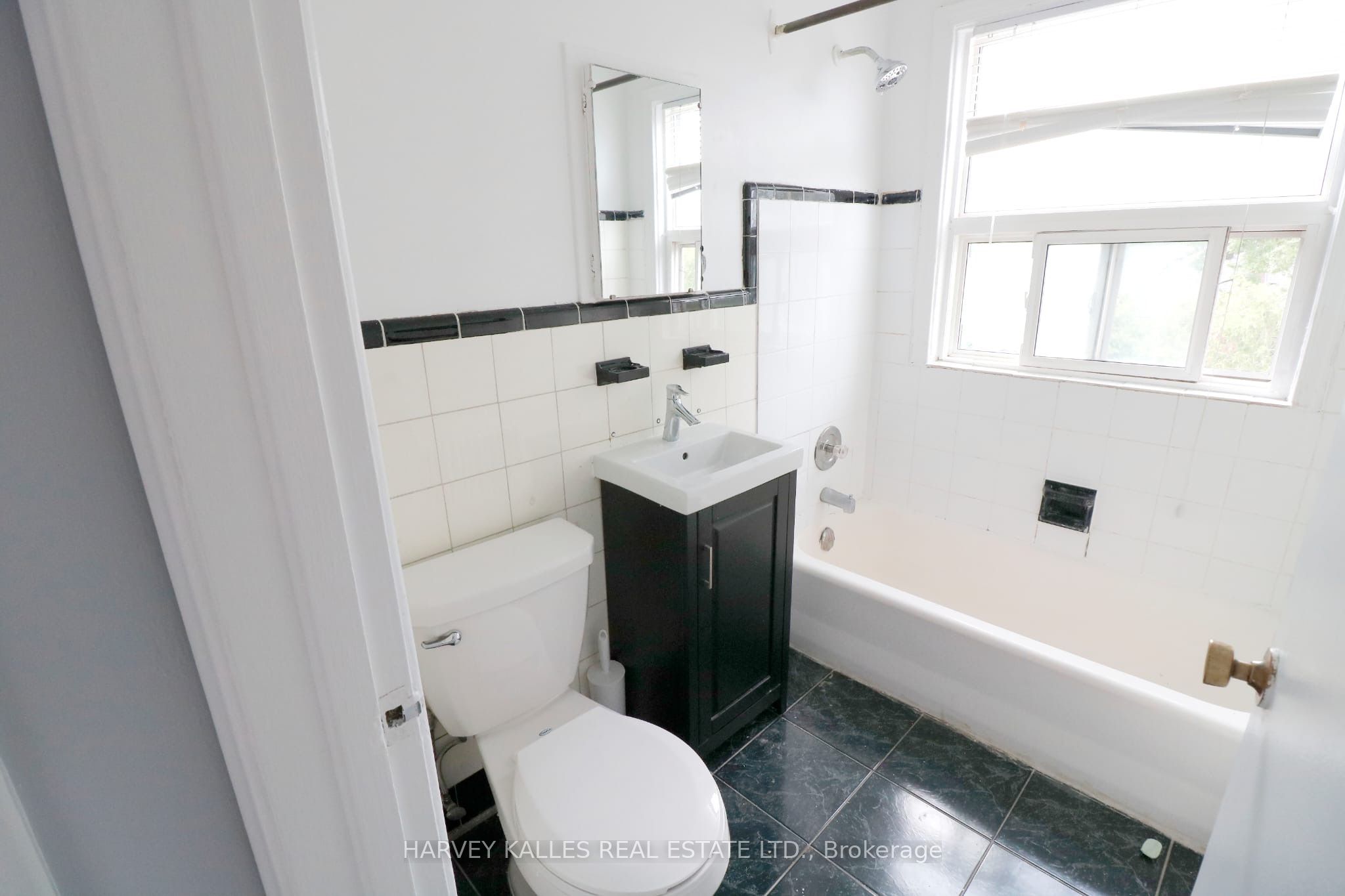 2434 Keele Street 10 Property Photo 19
