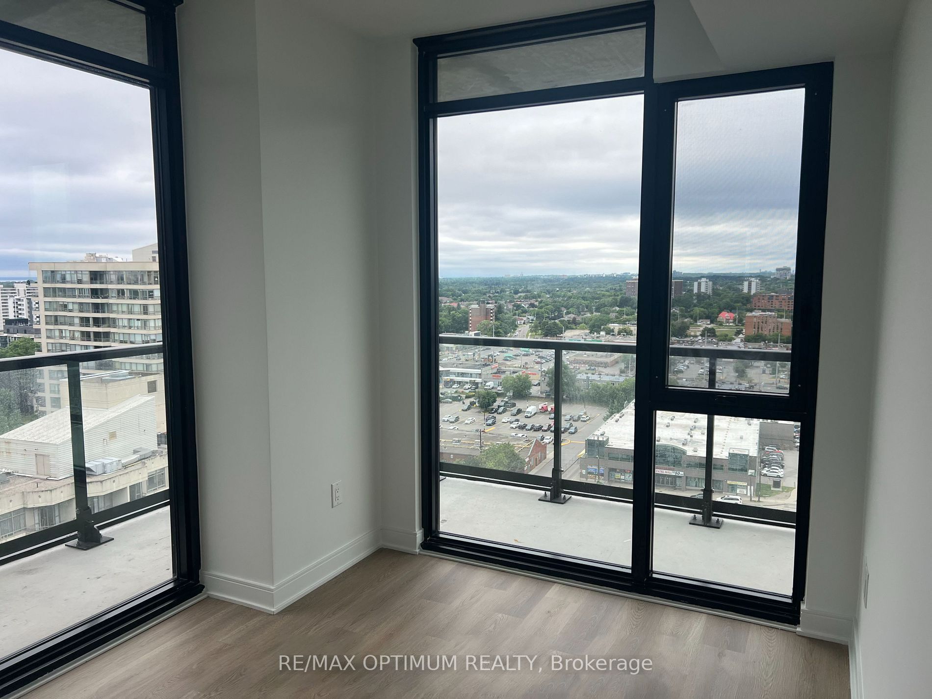 86 Dundas Street E 1516 Property Photo 14