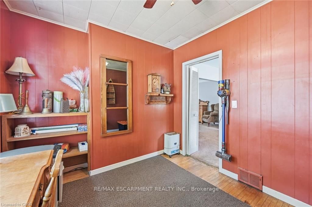 938 Cloverleaf Drive Property Photo 12