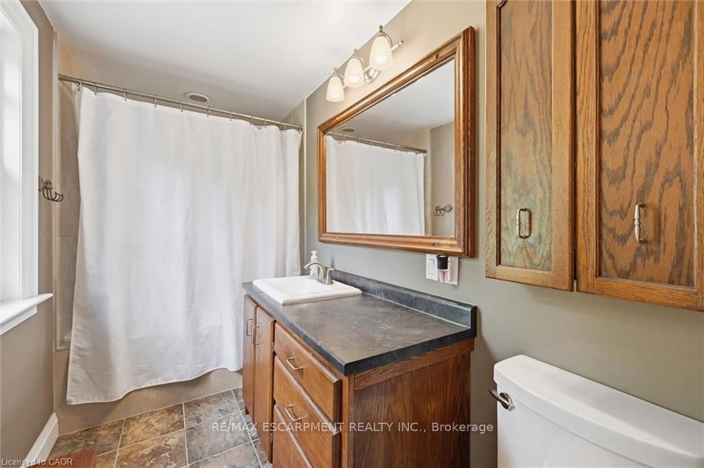 938 Cloverleaf Drive Property Photo 23