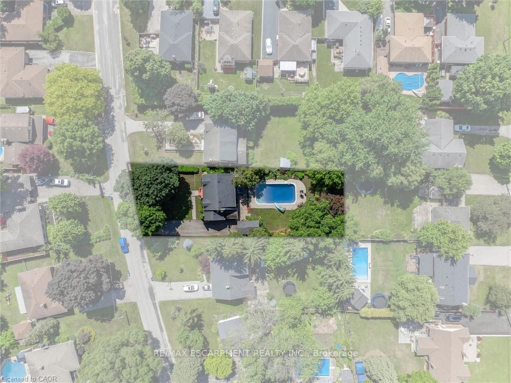938 Cloverleaf Drive Property Photo 31