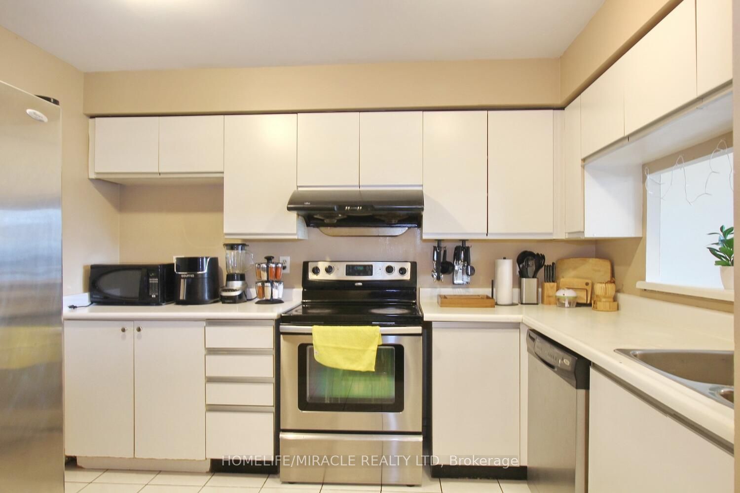 400 Webb Drive 806 Property Photo 8