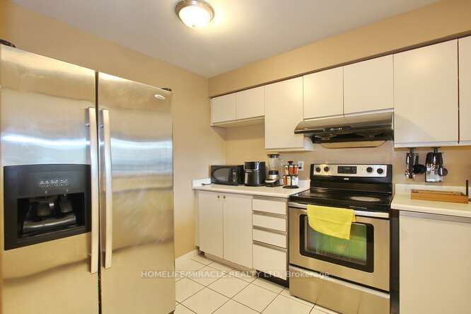 400 Webb Drive 806 Property Photo 9