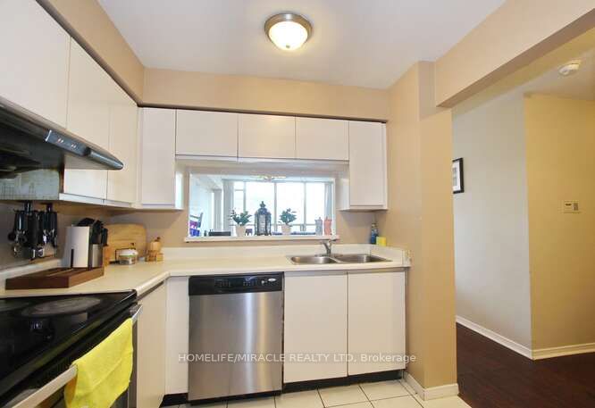 400 Webb Drive 806 Property Photo 10