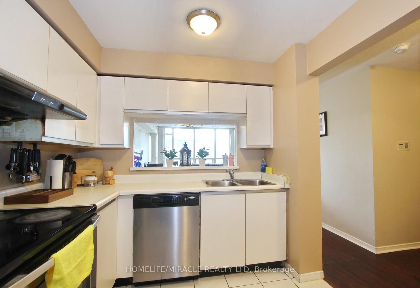 400 Webb Drive 806 Property Photo 11