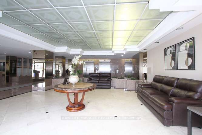 400 Webb Drive 806 Property Photo 32