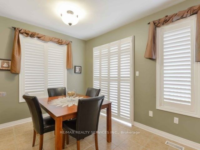 106 Pennyroyal Crescent Property Photo 8