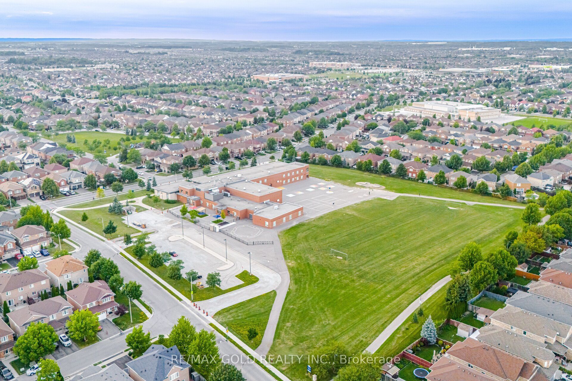 71 Leagate Street Property Photo 46