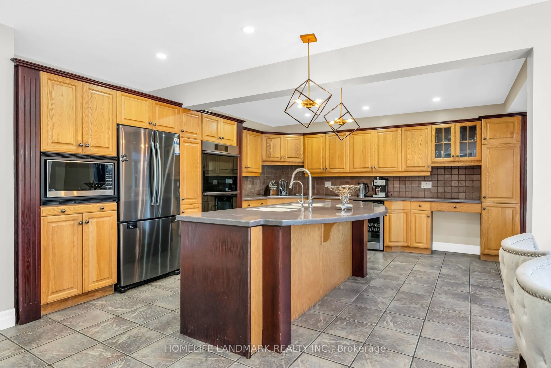 6200 Osprey Boulevard Property Photo 16