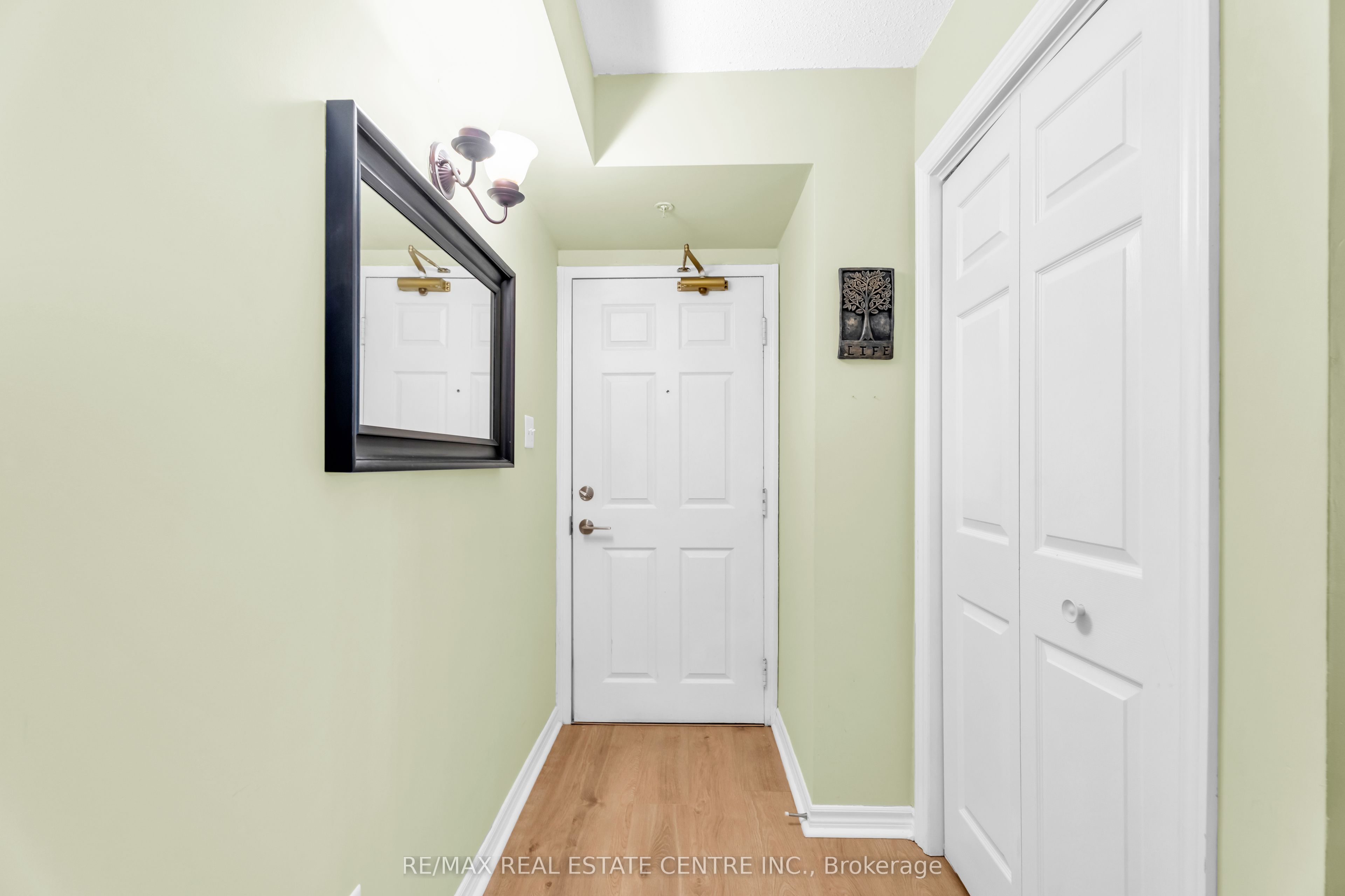 1479 Maple Avenue 102 Property Photo 5