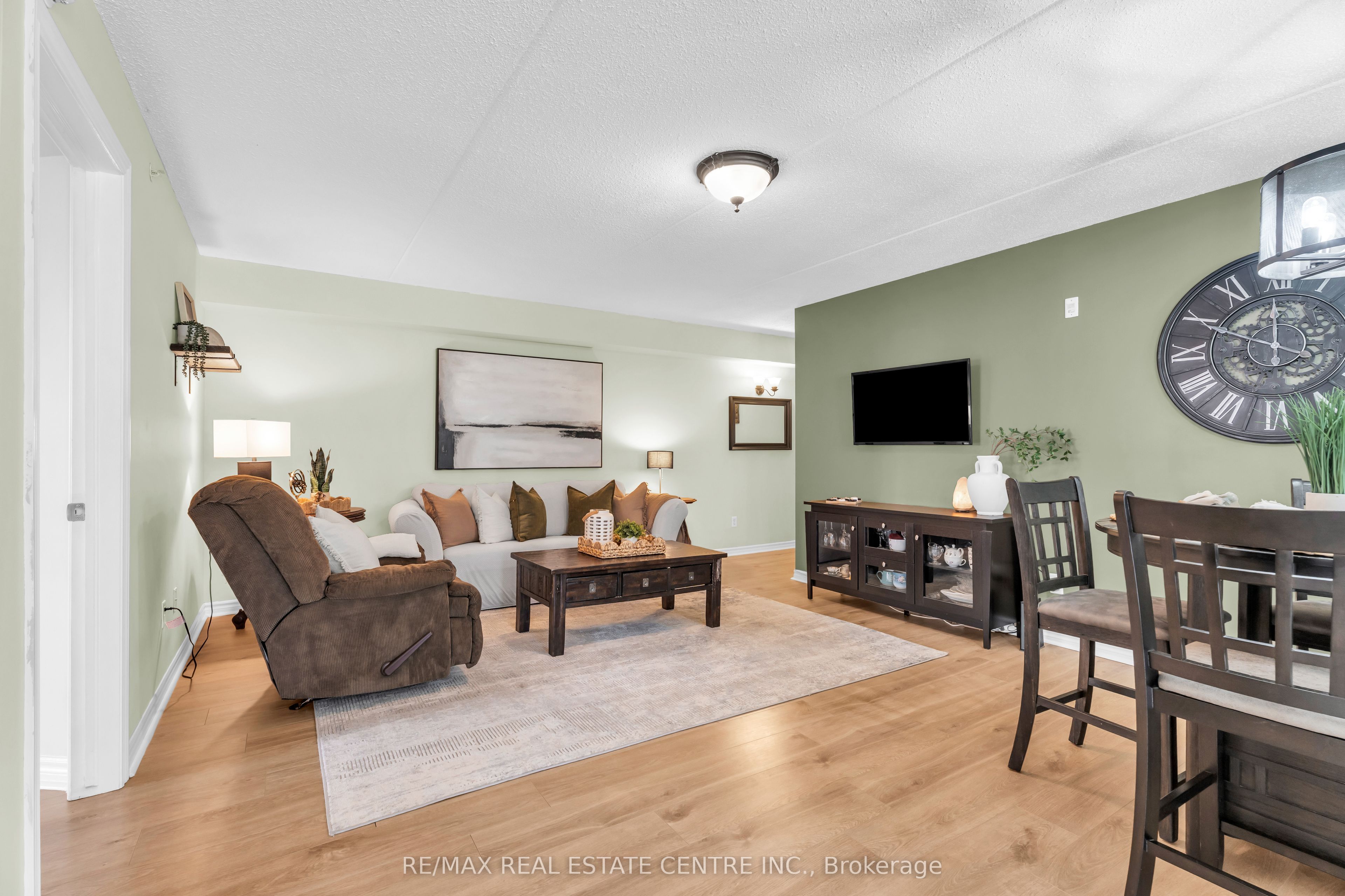 1479 Maple Avenue 102 Property Photo 10