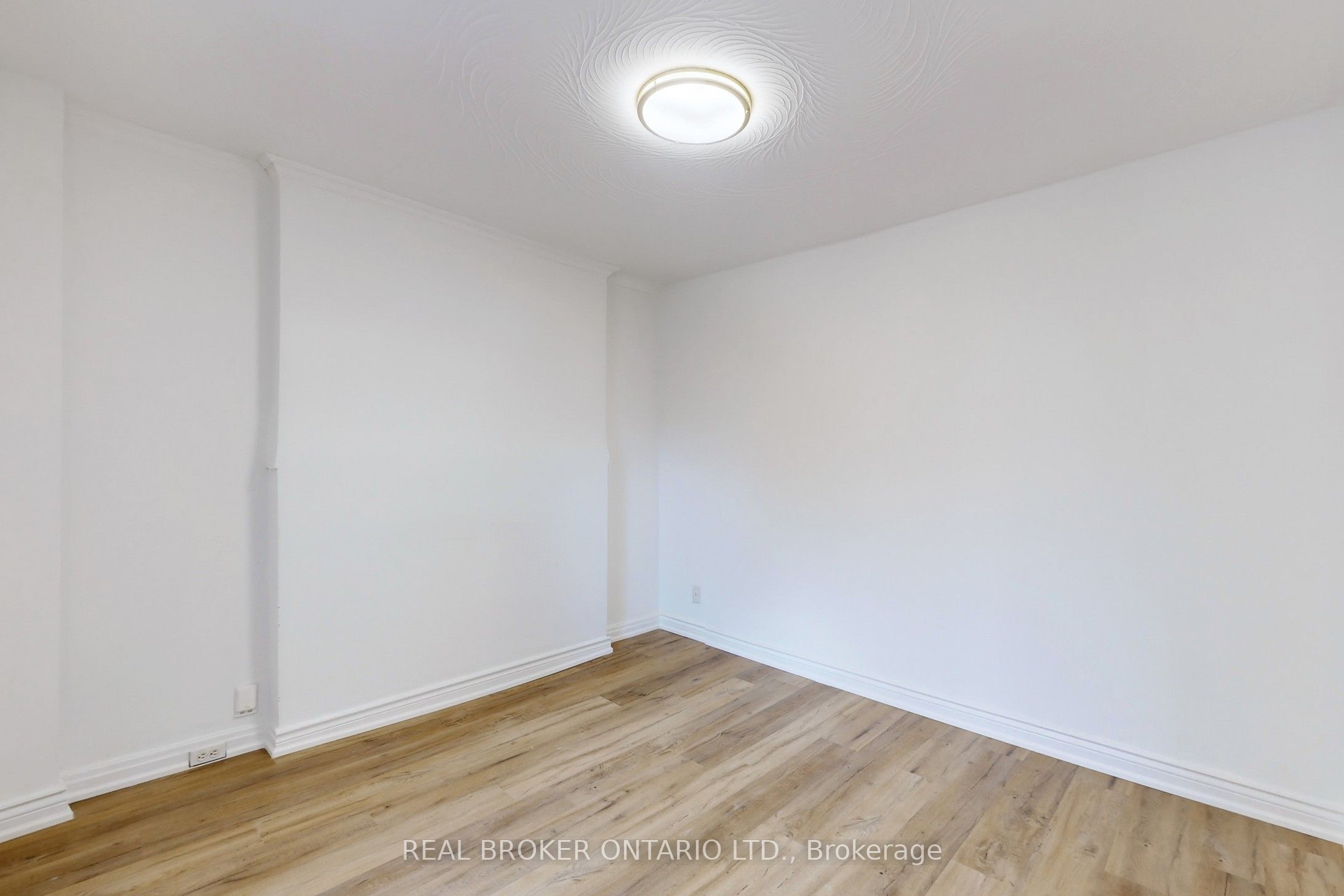 102 Bowie Avenue Main Property Photo 6
