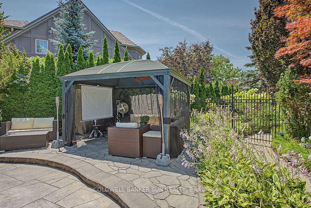10 Pride Court Property Photo 44