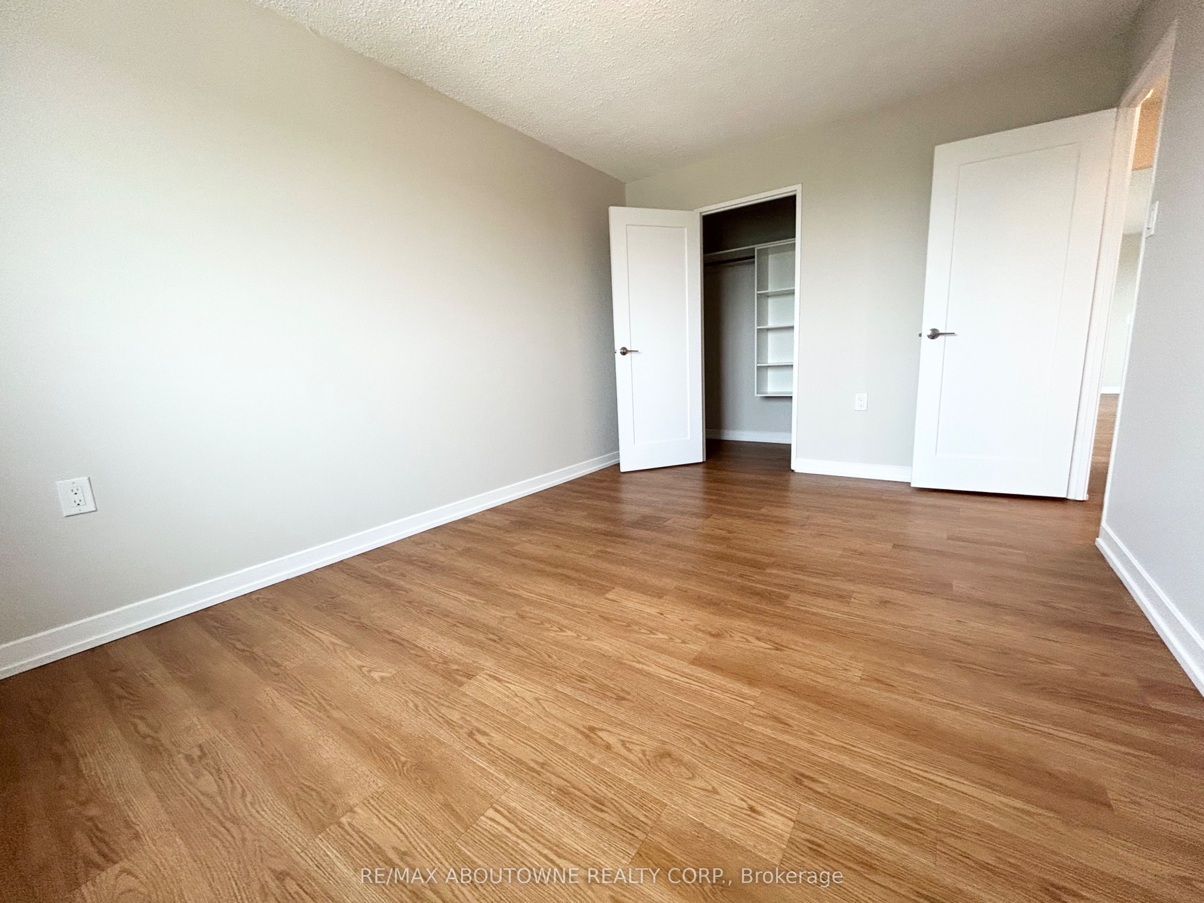 82 Millside Drive 904 Property Photo 12