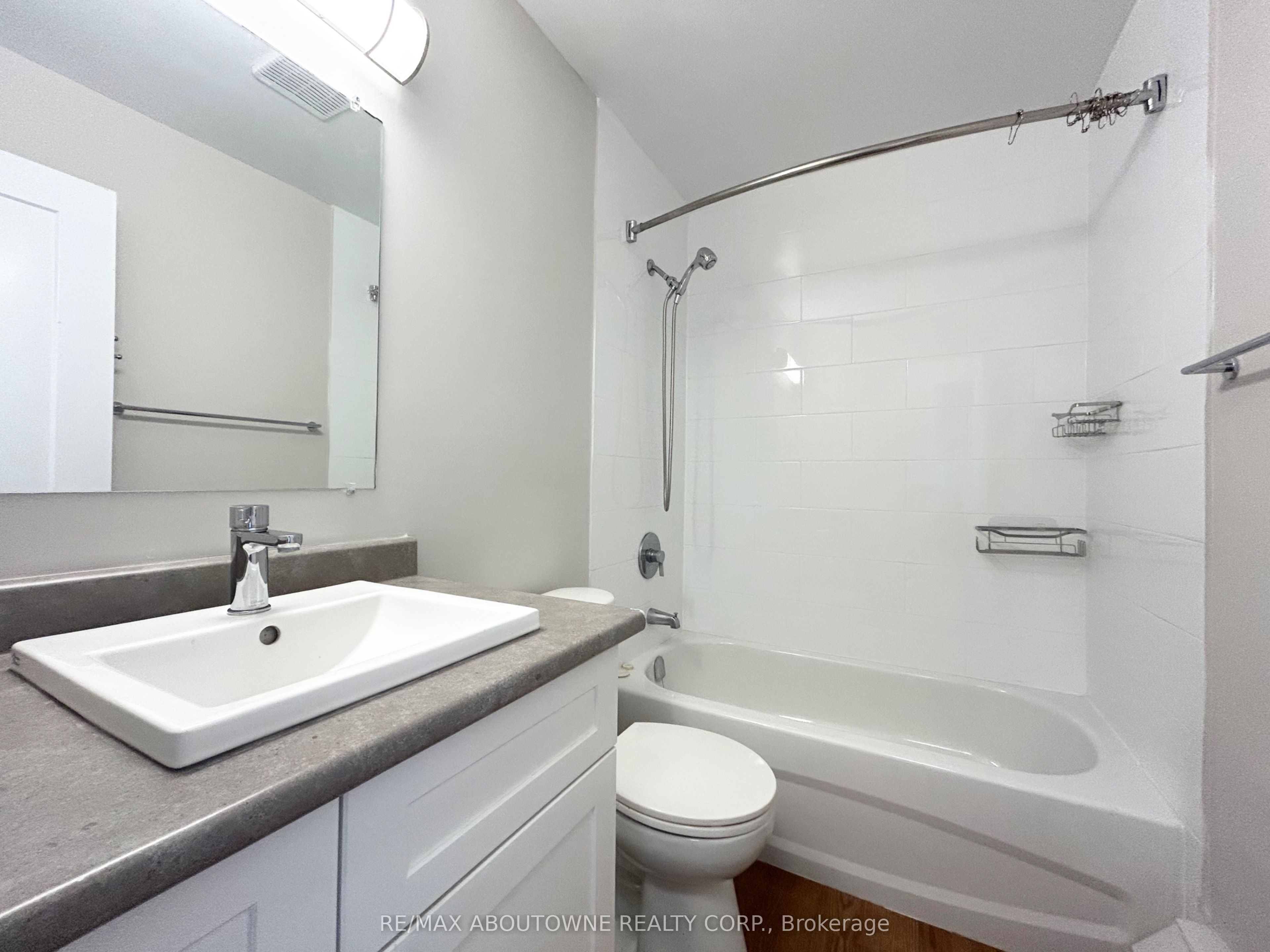 82 Millside Drive 904 Property Photo 13