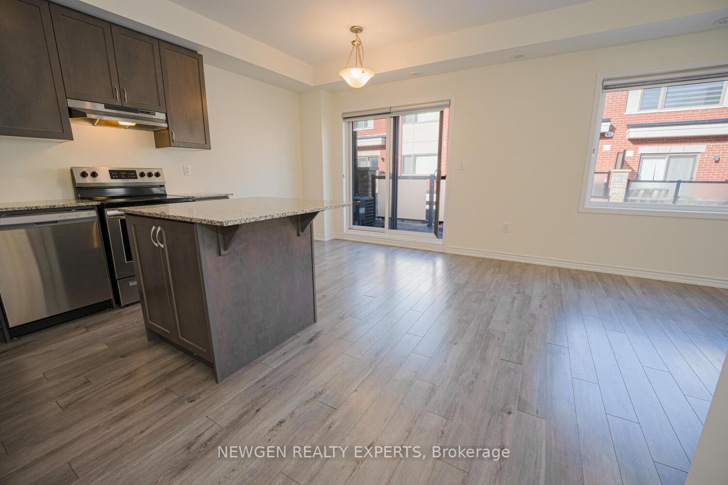 240 Lagerfeld Drive 13 Property Photo 6