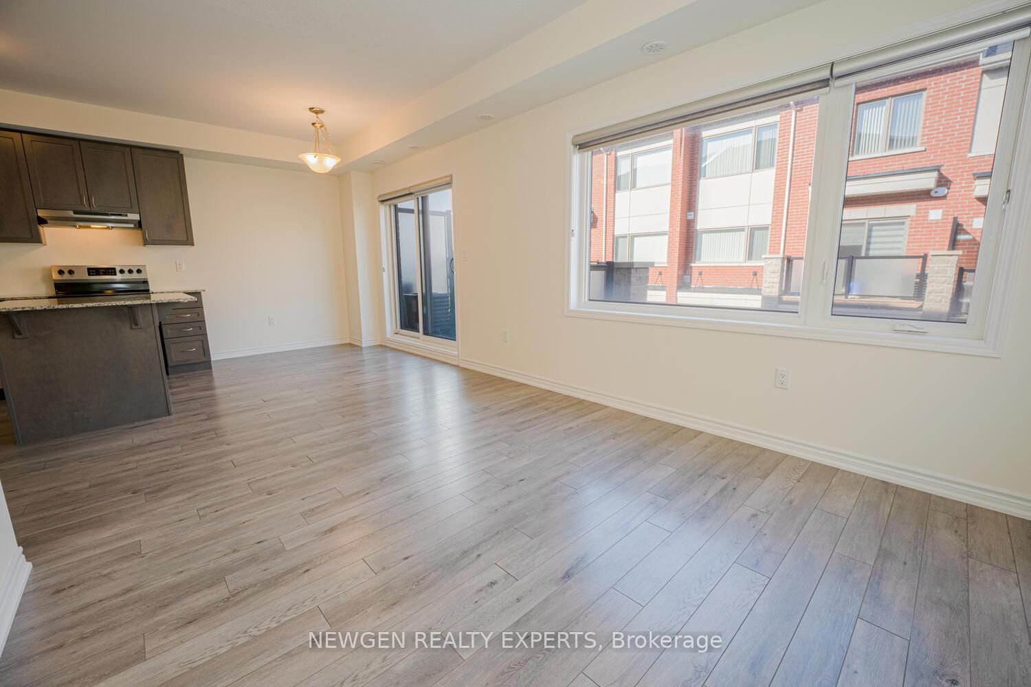 240 Lagerfeld Drive 13 Property Photo 8