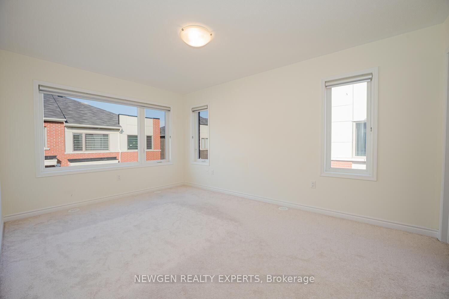 240 Lagerfeld Drive 13 Property Photo 11