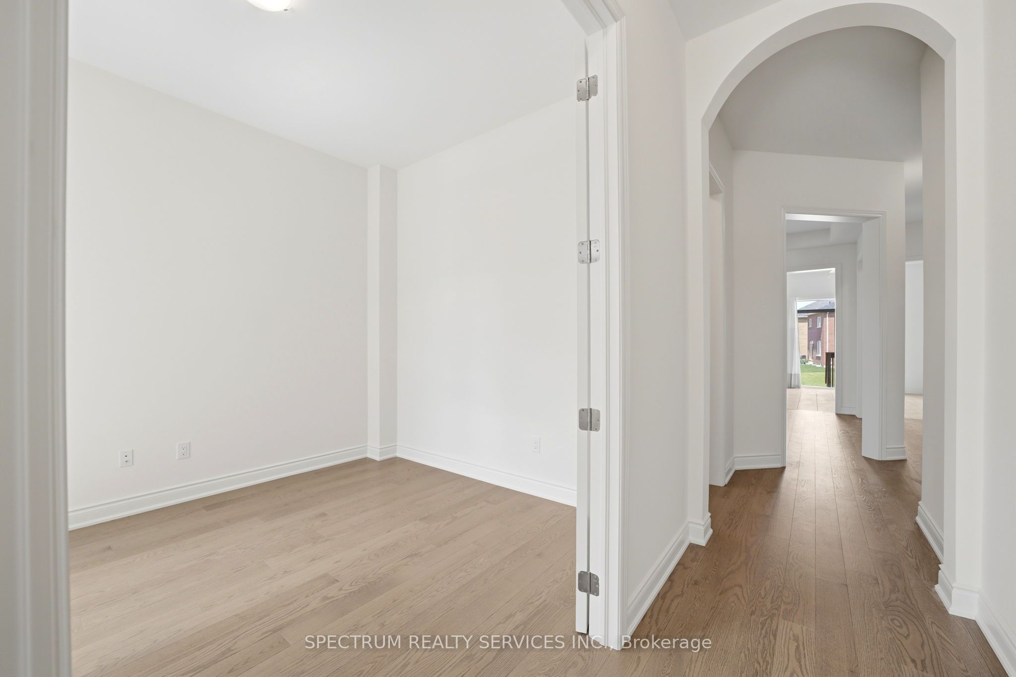 70 Stratford Drive Property Photo 5