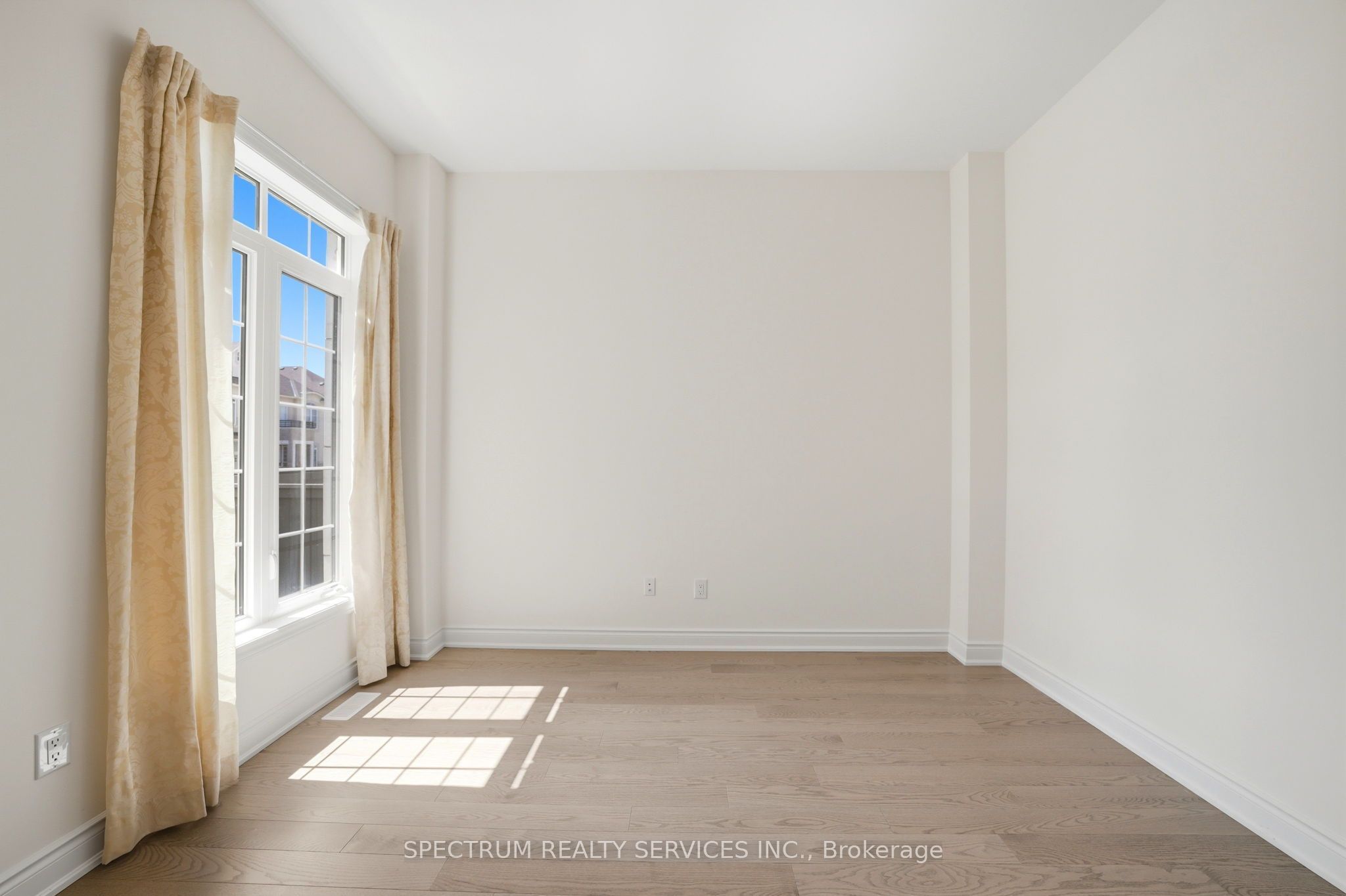 70 Stratford Drive Property Photo 16