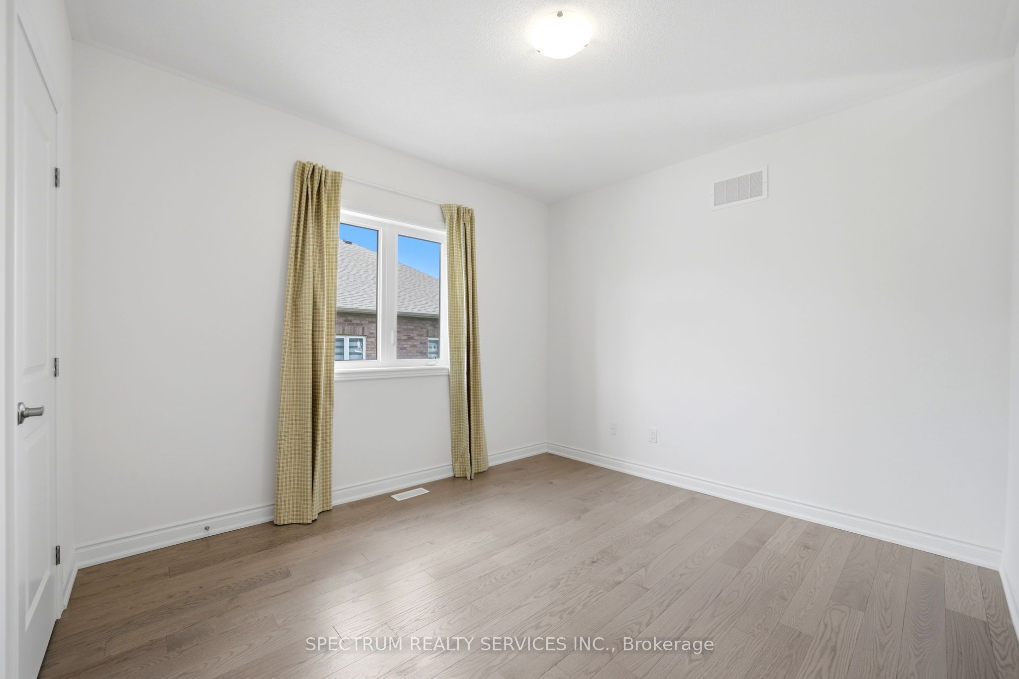 70 Stratford Drive Property Photo 32