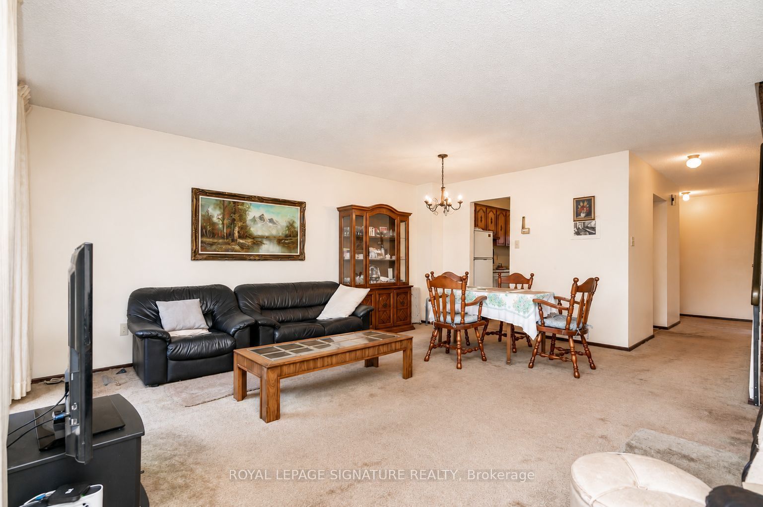 4040 Silverhaze Road Property Photo 5