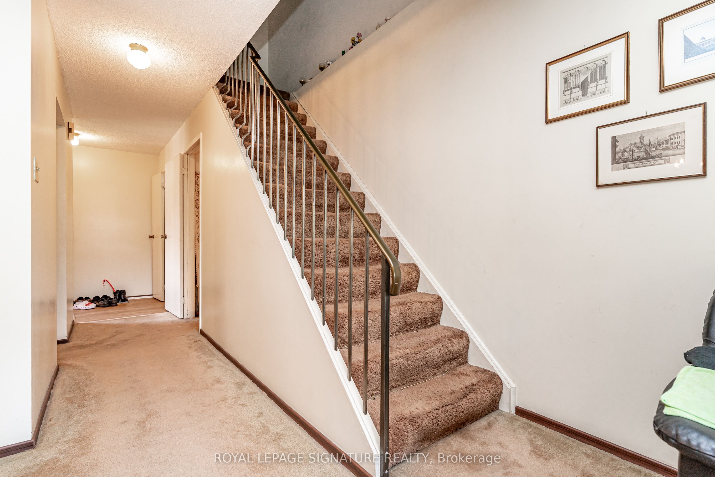 4040 Silverhaze Road Property Photo 11