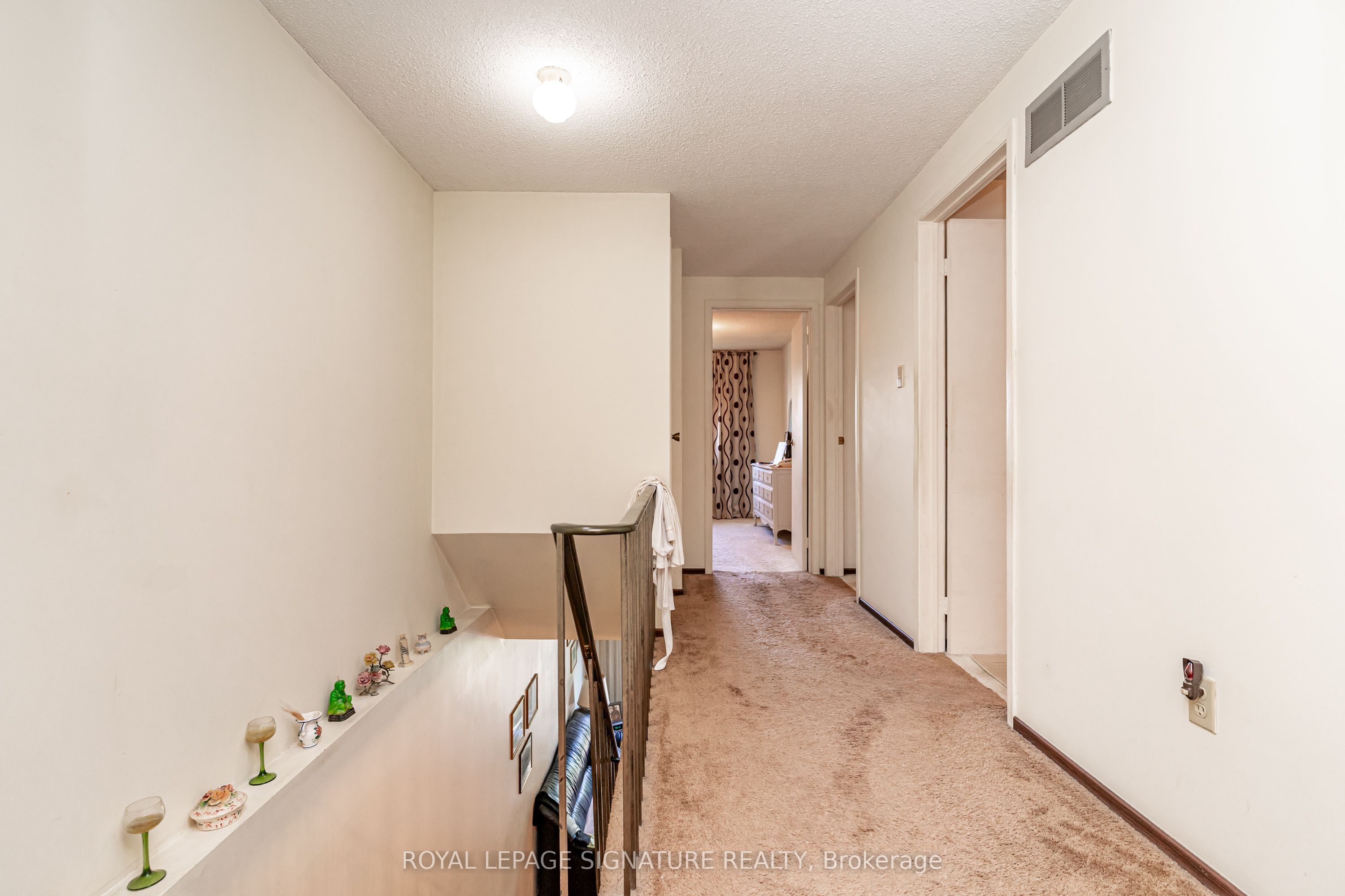 4040 Silverhaze Road Property Photo 12