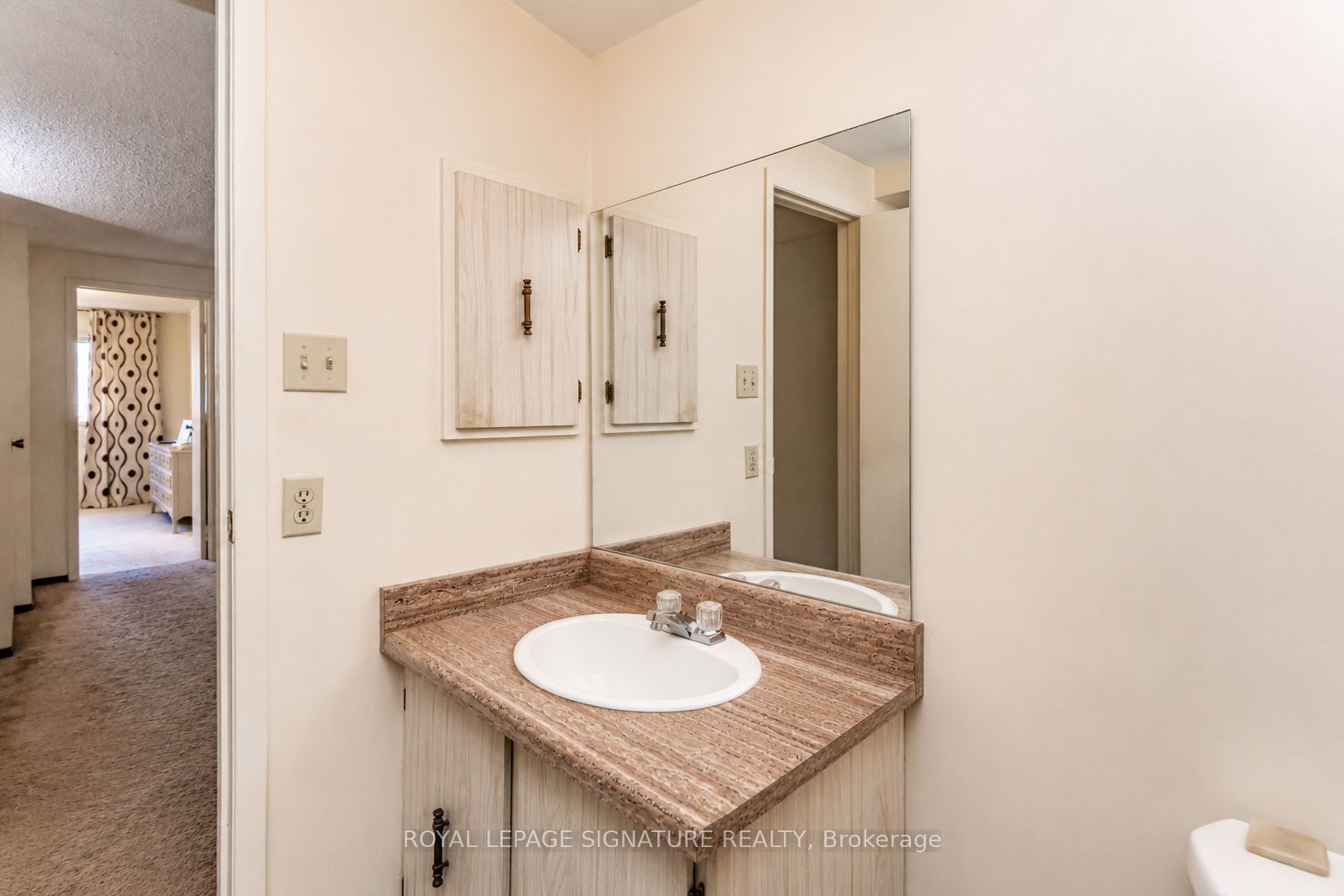 4040 Silverhaze Road Property Photo 17