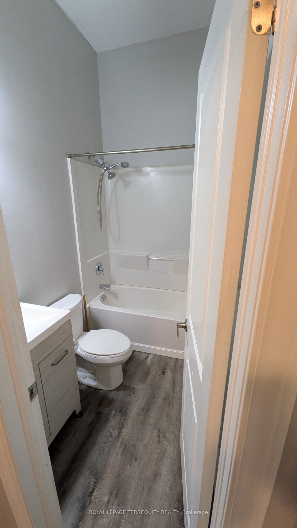 44 Main Street N 6 Property Photo 6