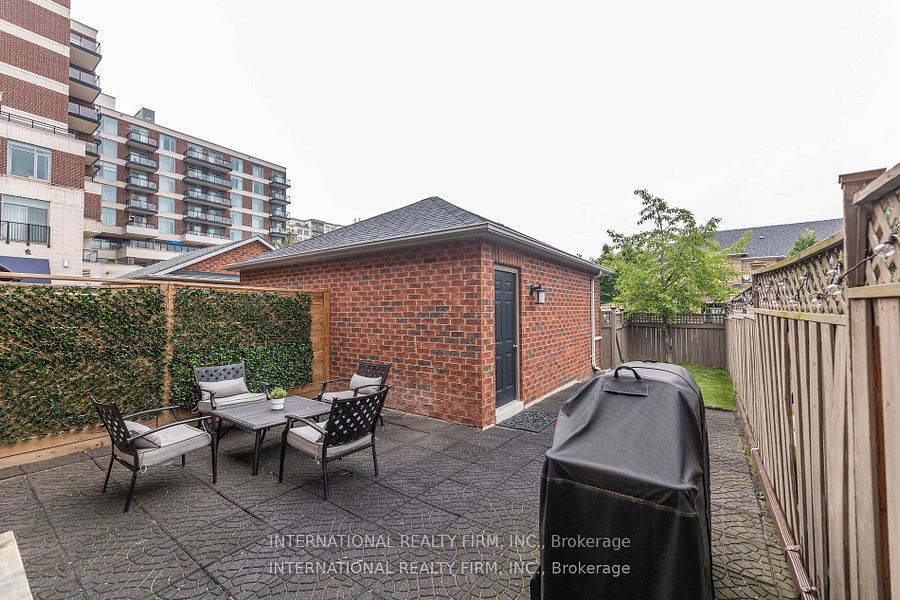 1855 Appleby Line Property Photo 4