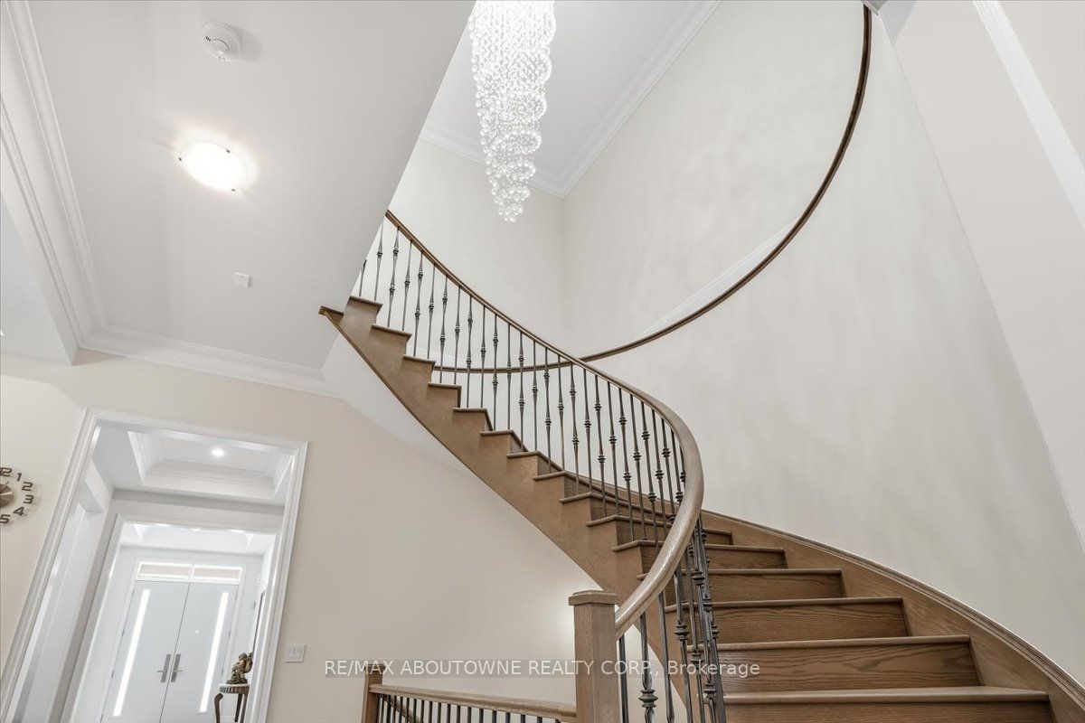 2359 Saw Whet Boulevard Property Photo 12