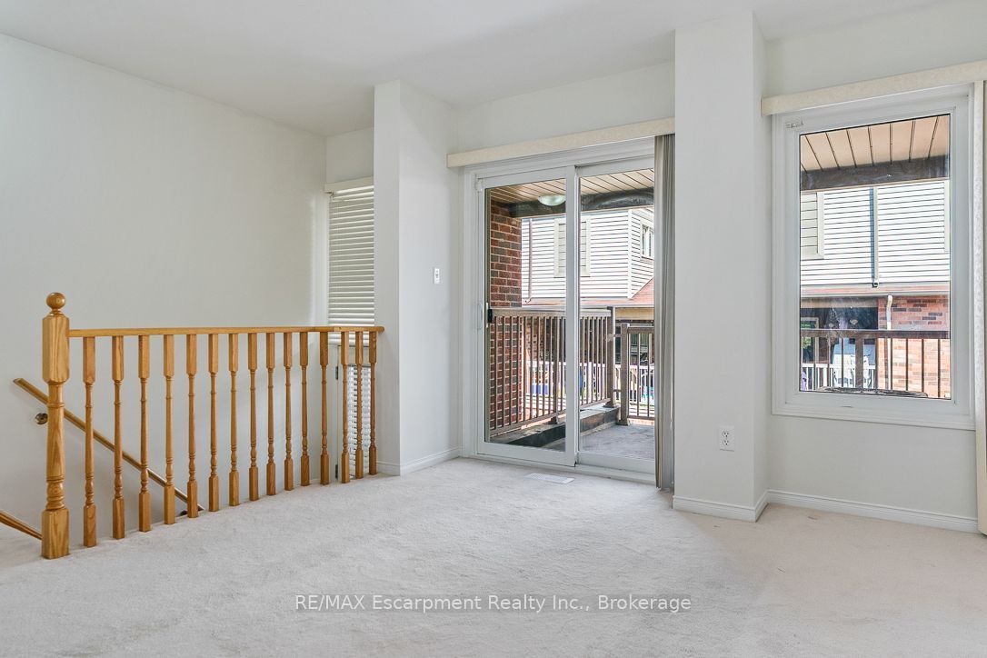 8 Jim Baird Mews Property Photo 19