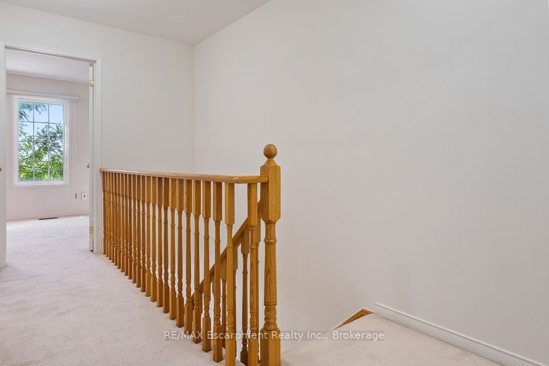 8 Jim Baird Mews Property Photo 33