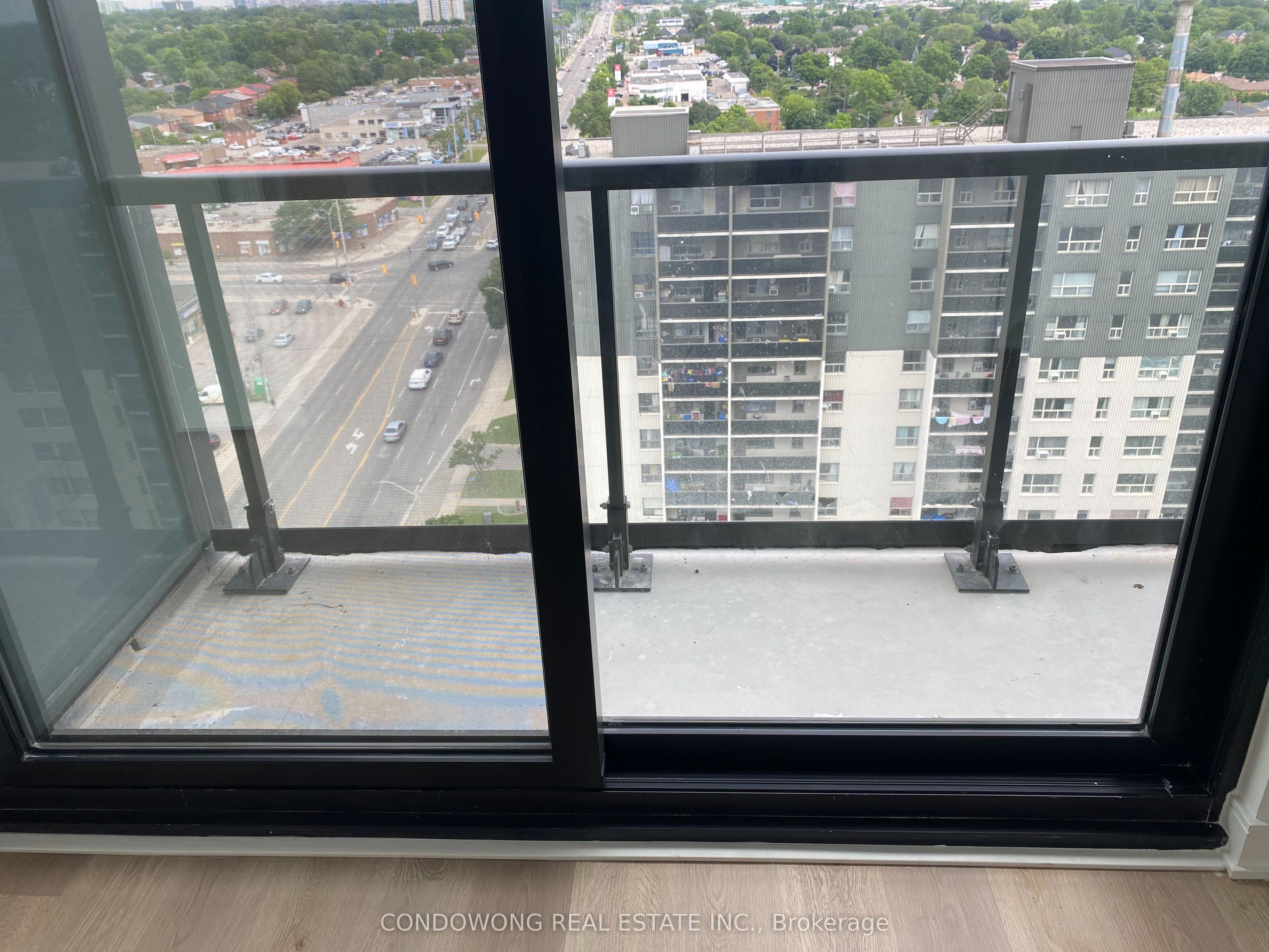 86 Dundas Street E 1404 Property Photo 12