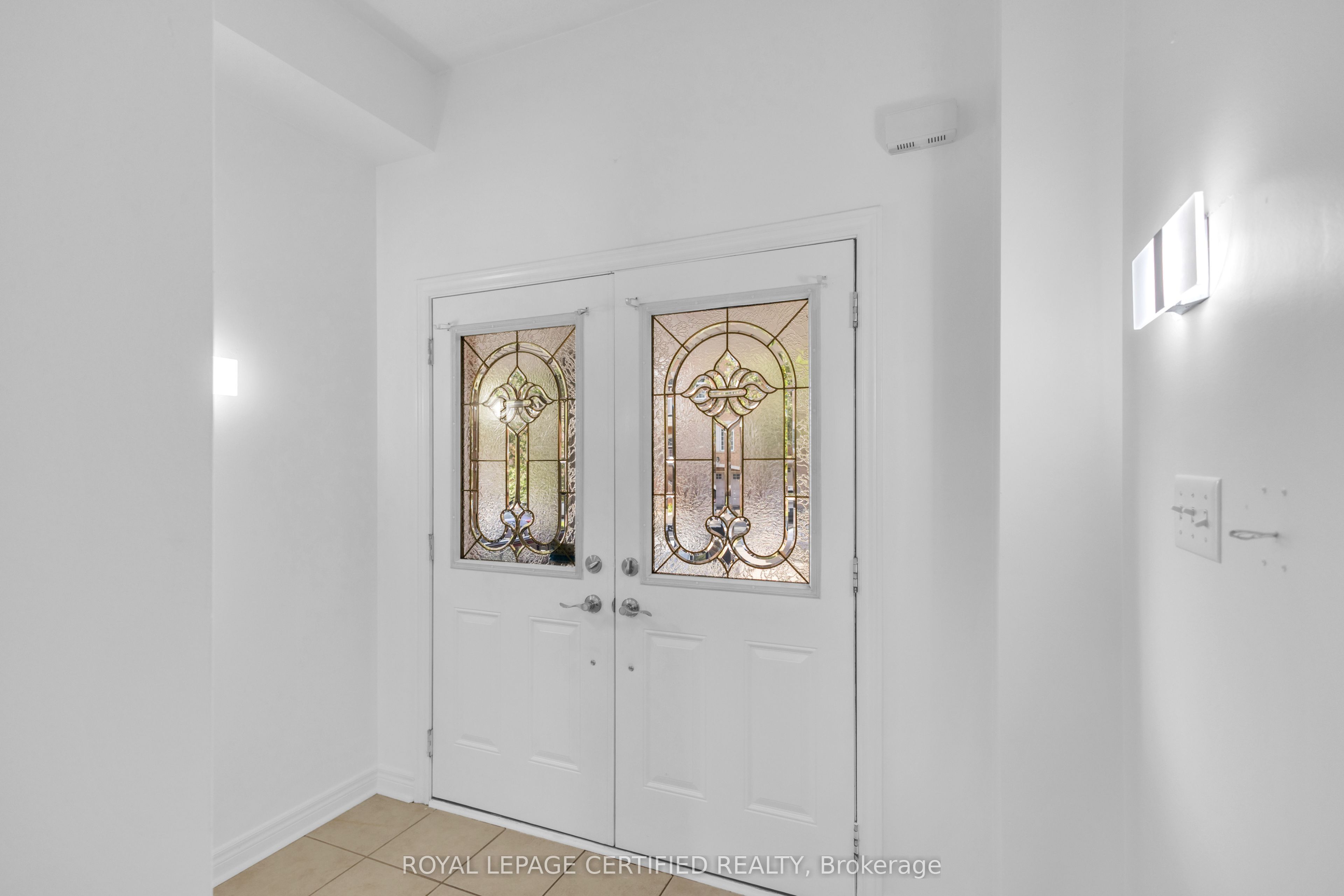 56 Pefferlaw Circle Property Photo 4