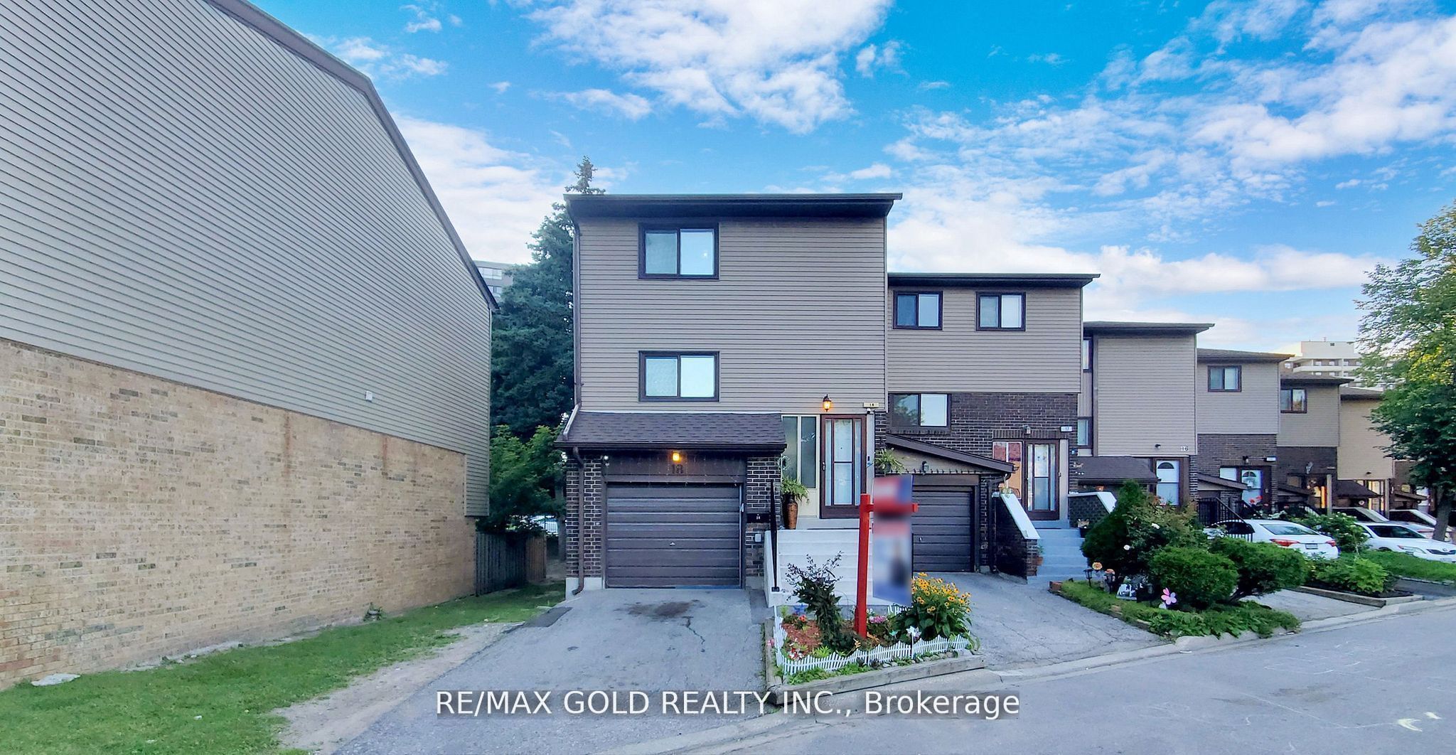 18 Carleton Place 18 Property Photo 1