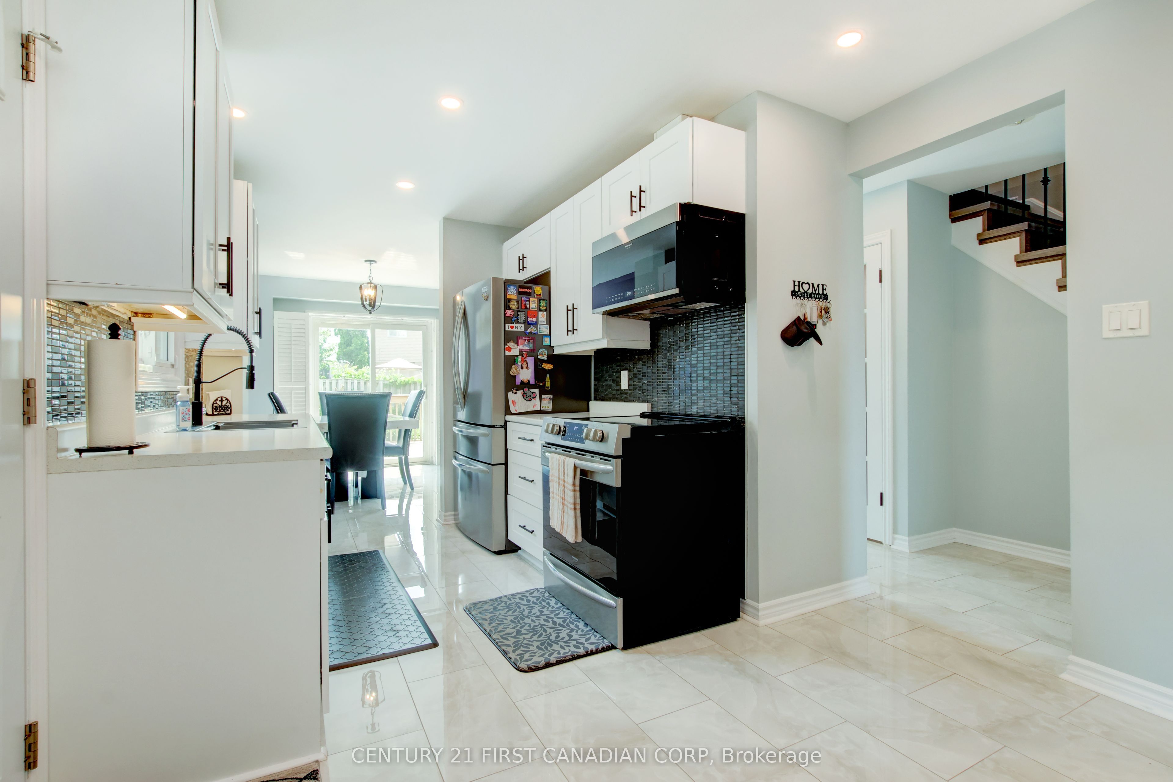 79 Newbridge Crescent Property Photo 18