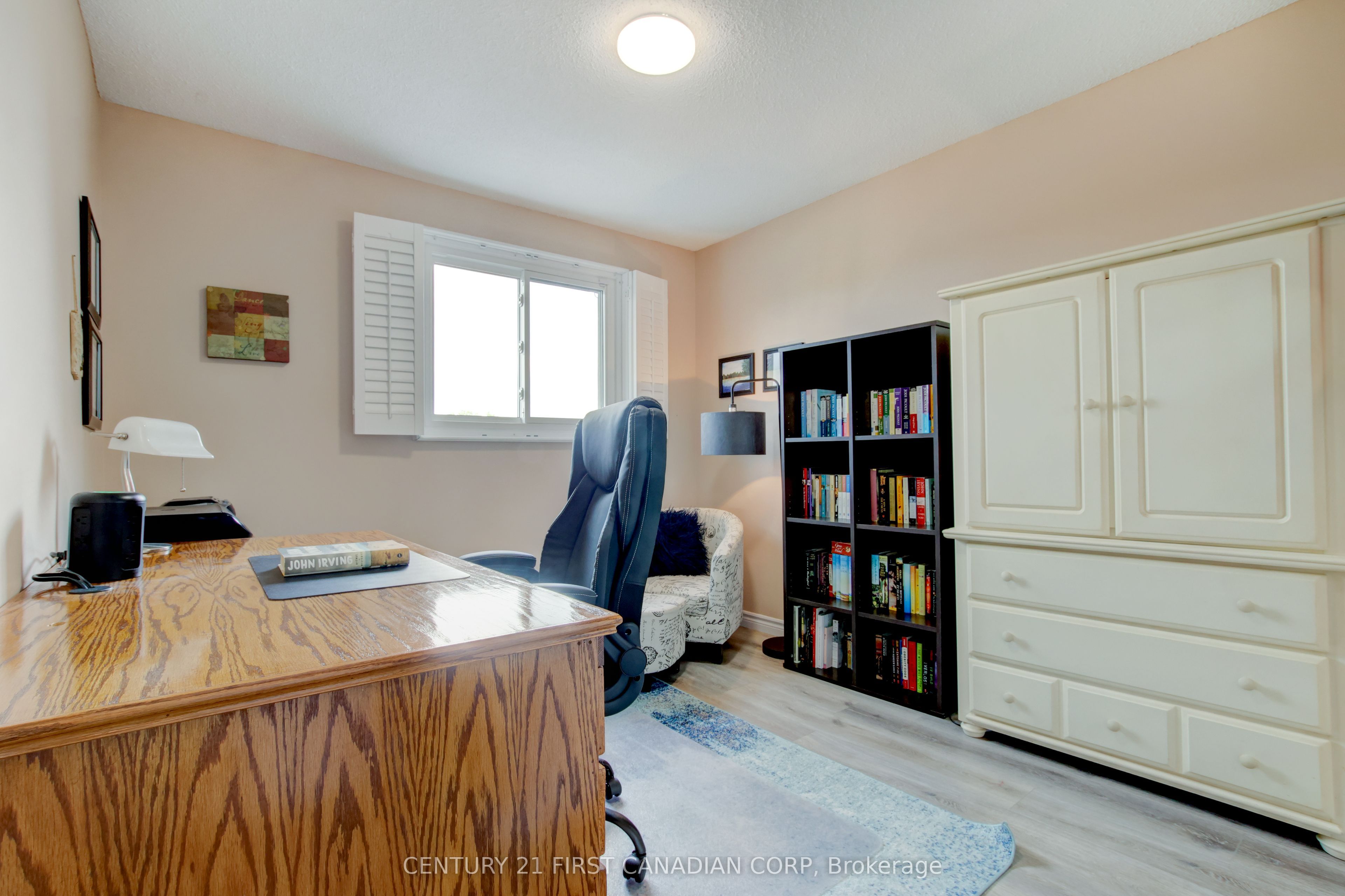 79 Newbridge Crescent Property Photo 23