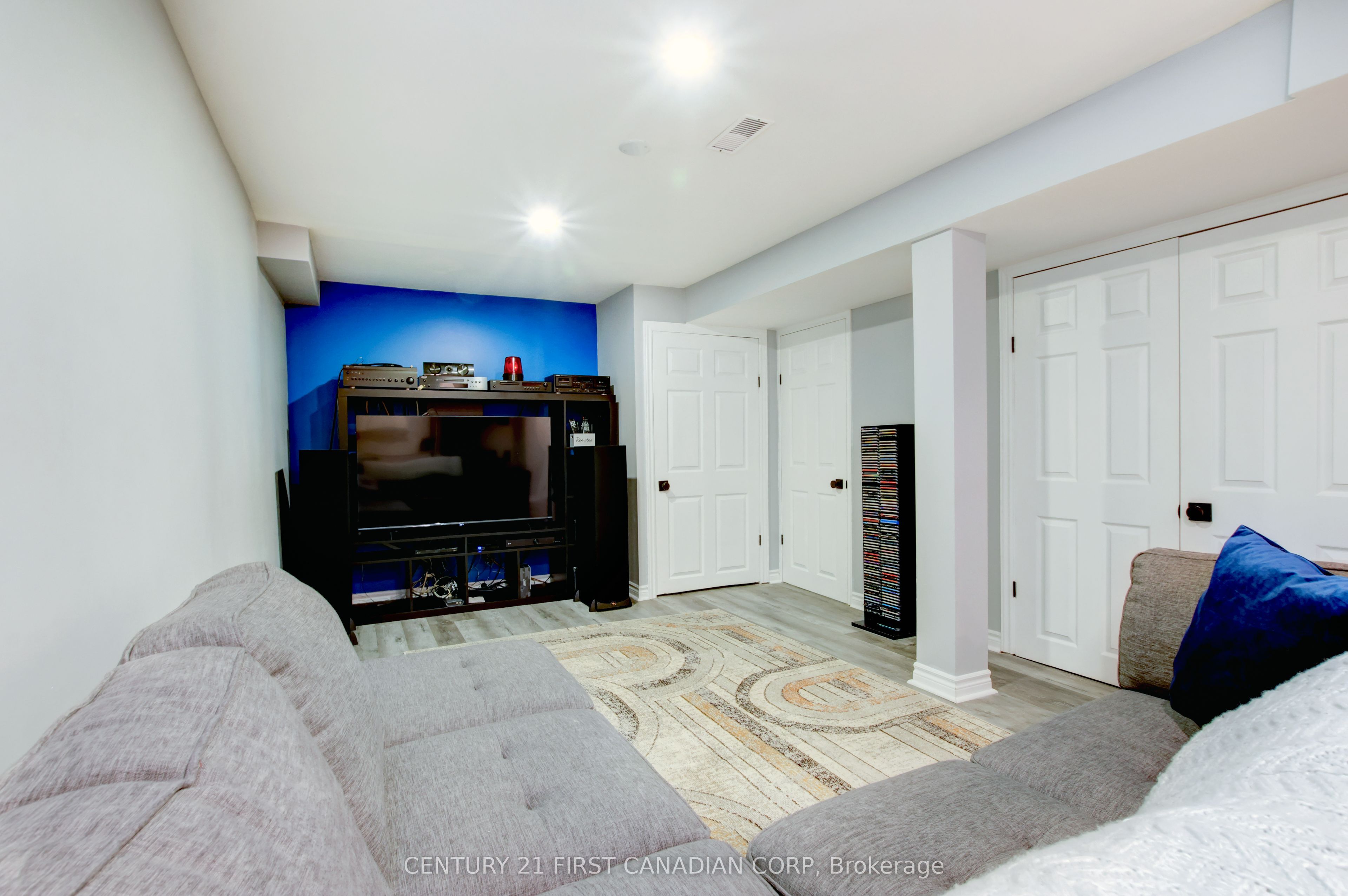 79 Newbridge Crescent Property Photo 34