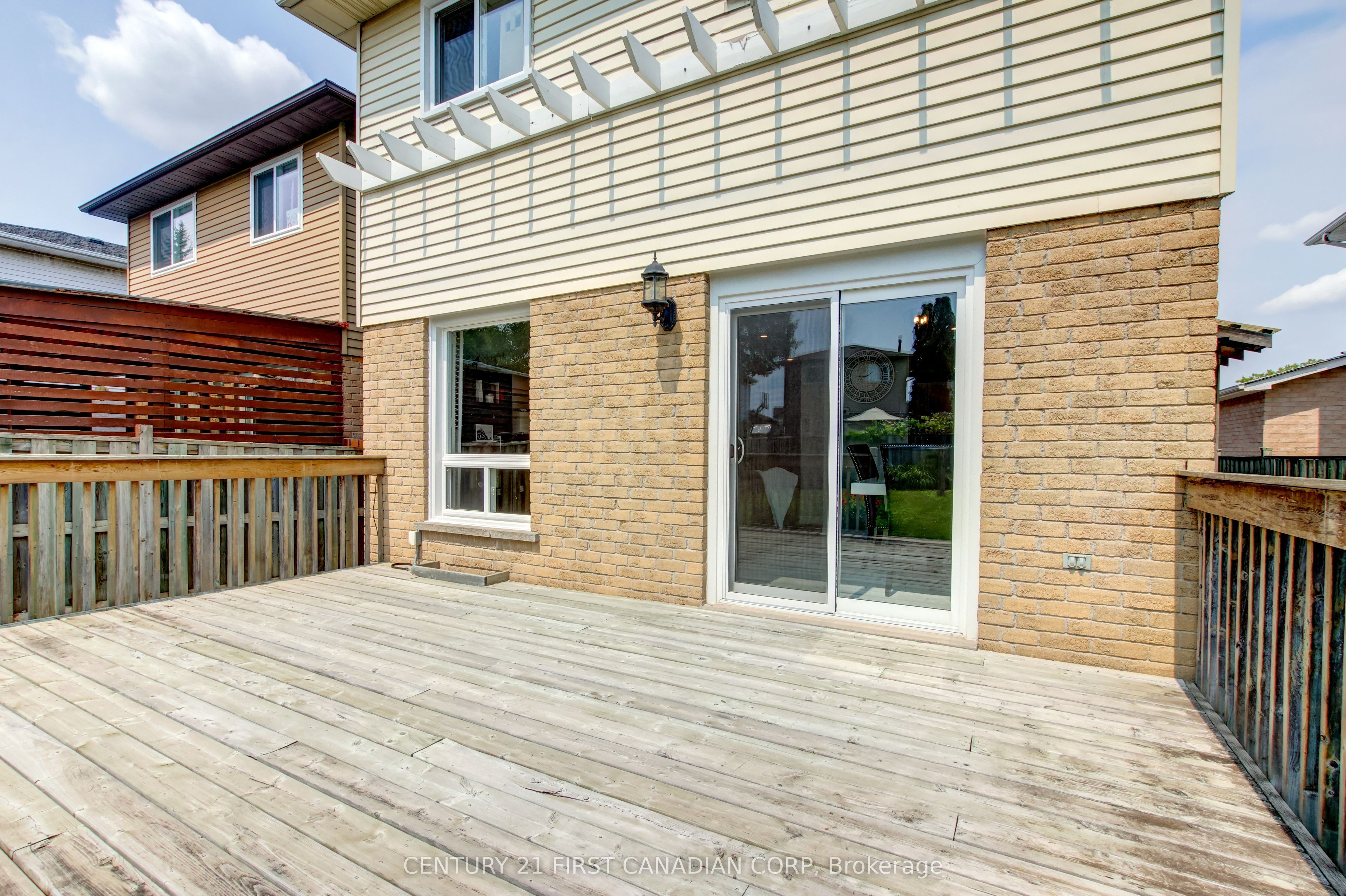79 Newbridge Crescent Property Photo 43