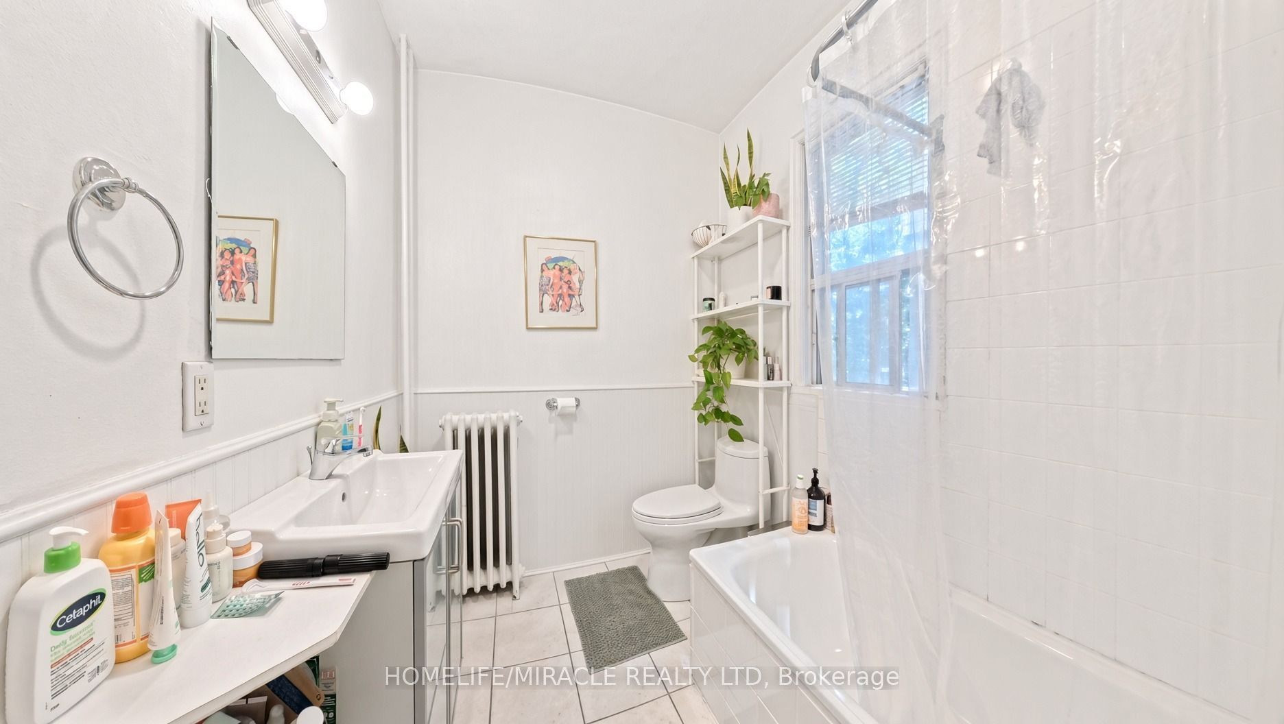 121 Medland Street Property Photo 6