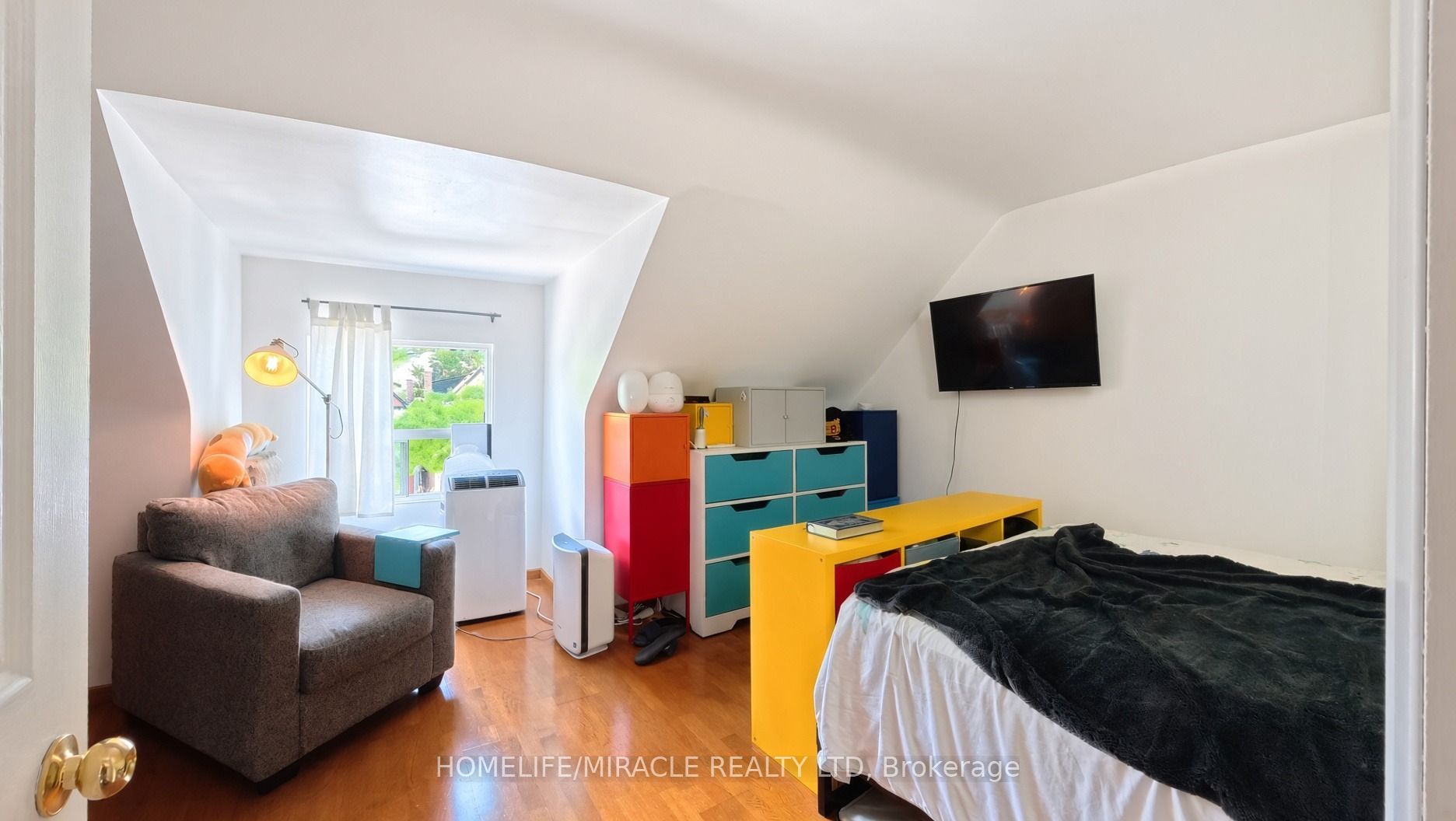 121 Medland Street Property Photo 15