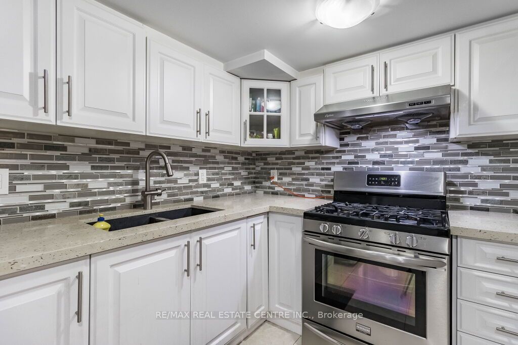 20 Laurentide Crescent Bsmt Property Photo 6